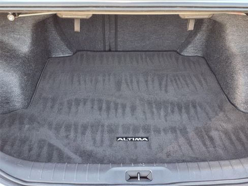 Used 2024 Nissan Altima 2.5 SR w/ SR Premium Package image 13