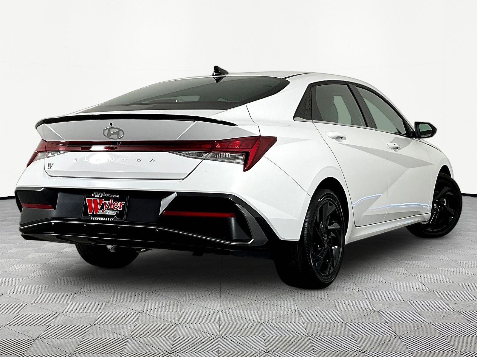 Certified 2026 Hyundai Elantra SEL Sport FWD image 6