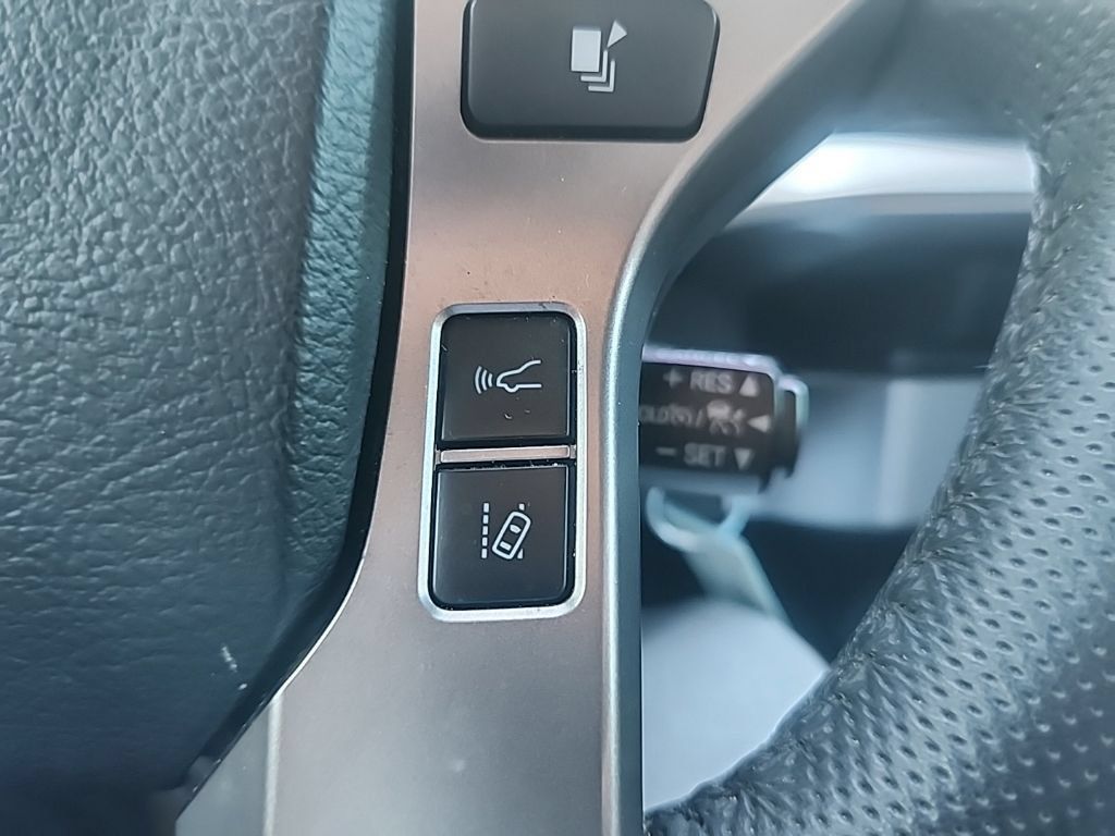 Used 2021 Toyota Tacoma SR5 RWD image 11
