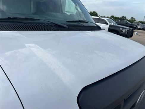 Used 2018 Ford E-350 and Econoline 350 Super Duty w/ Power Windows & Locks Group image 13