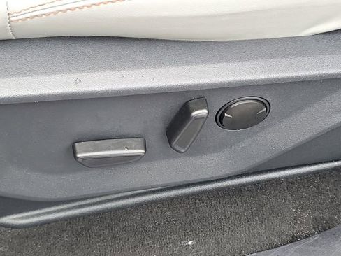 Certified 2025 Ford Expedition Active AWD/4WD image 7