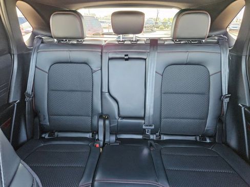 Used 2025 Ford Escape ST-Line image 17