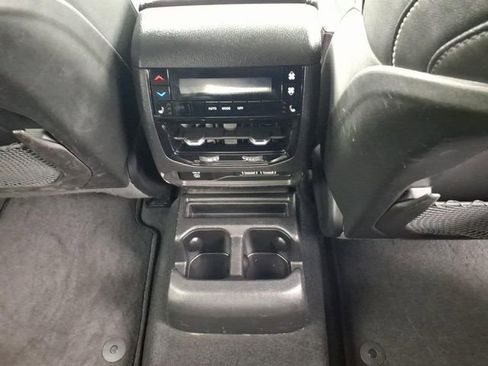 Used 2023 Jeep Grand Cherokee L Limited AWD/4WD image 13