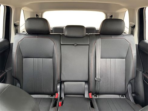 Used 2024 Volkswagen Tiguan Wolfsburg Edition image 15