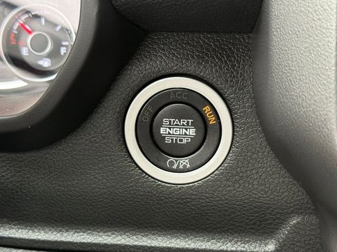 Certified 2022 RAM 2500 Big Horn w/ Snow Chief Group image 30