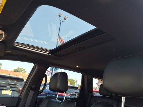 Used 2021 Jeep Grand Cherokee Limited AWD/4WD image 13
