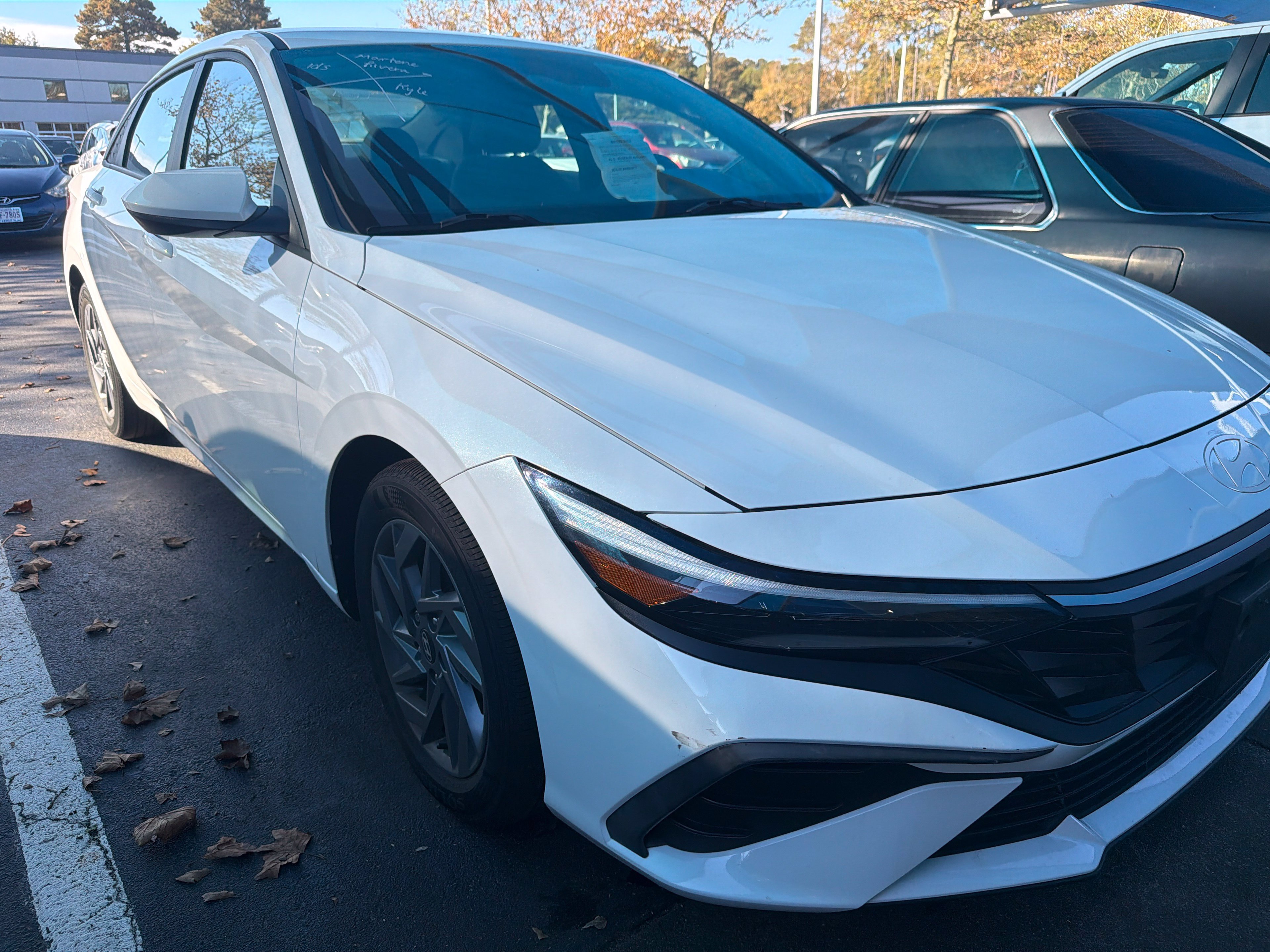 Used 2024 Hyundai Elantra SEL FWD image 1