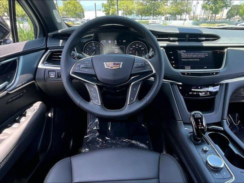 New 2026 Cadillac XT5 Premium Luxury w/ LPO, ONYX Package AWD/4WD image 23