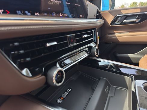 New 2026 Chevrolet Tahoe High Country w/ Sun And Tow Package image 23