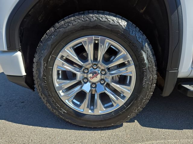 Used 2024 GMC Sierra 1500 Denali w/ Technology Package AWD/4WD image 7