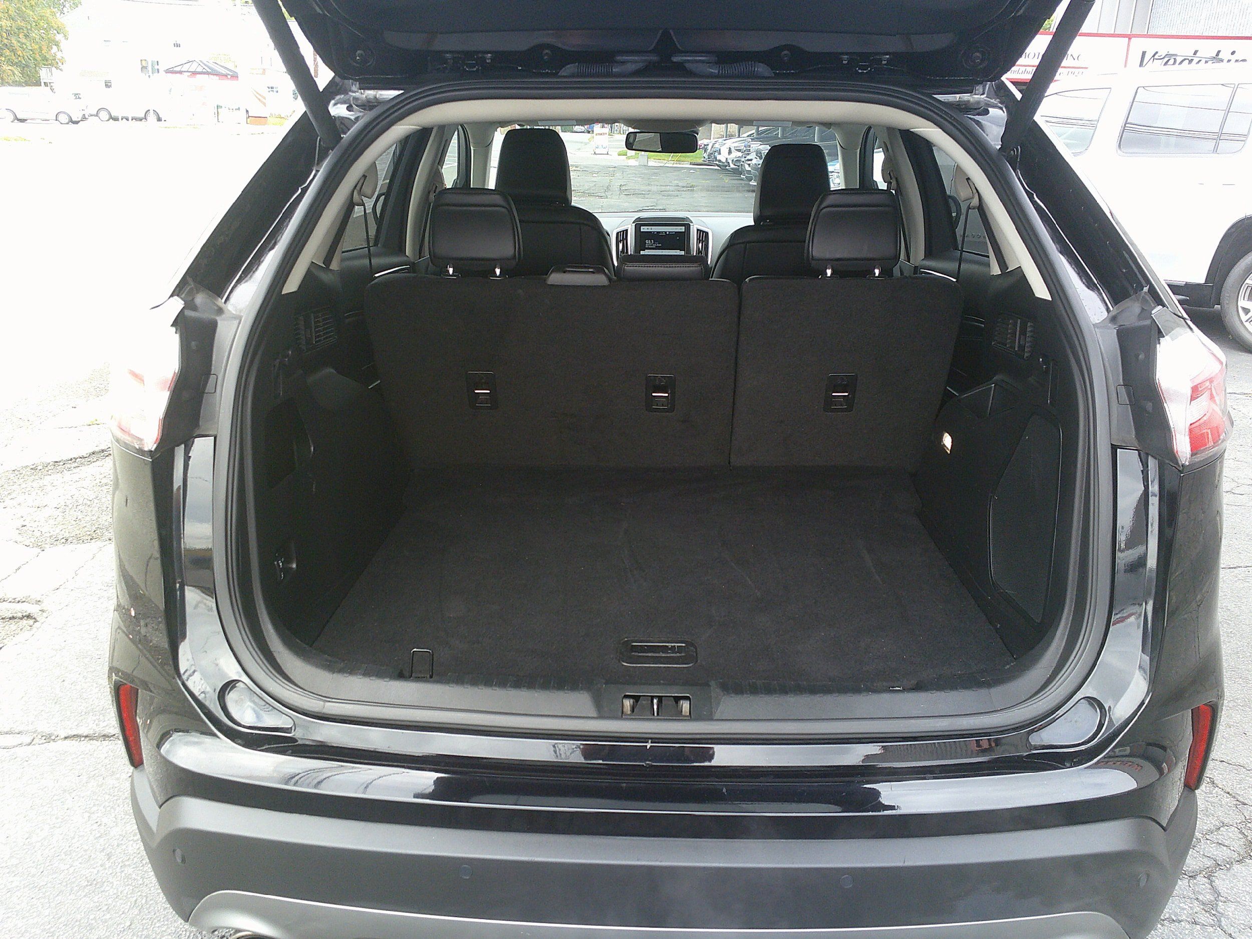 Used 2024 Ford Edge Titanium AWD/4WD image 25
