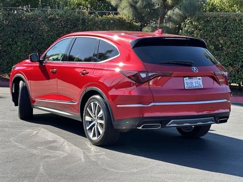 Certified 2025 Acura MDX FWD w/ Technology Package image 4
