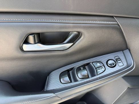 Used 2023 Nissan Sentra SV FWD image 23