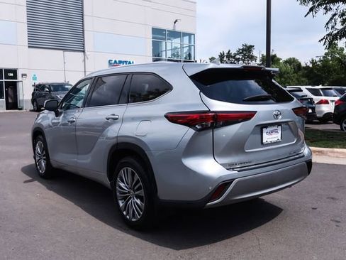 Used 2020 Toyota Highlander Platinum AWD/4WD image 9