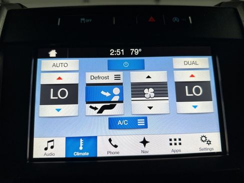 Used 2018 Ford F150 Lariat w/ Max Trailer Tow Package image 29