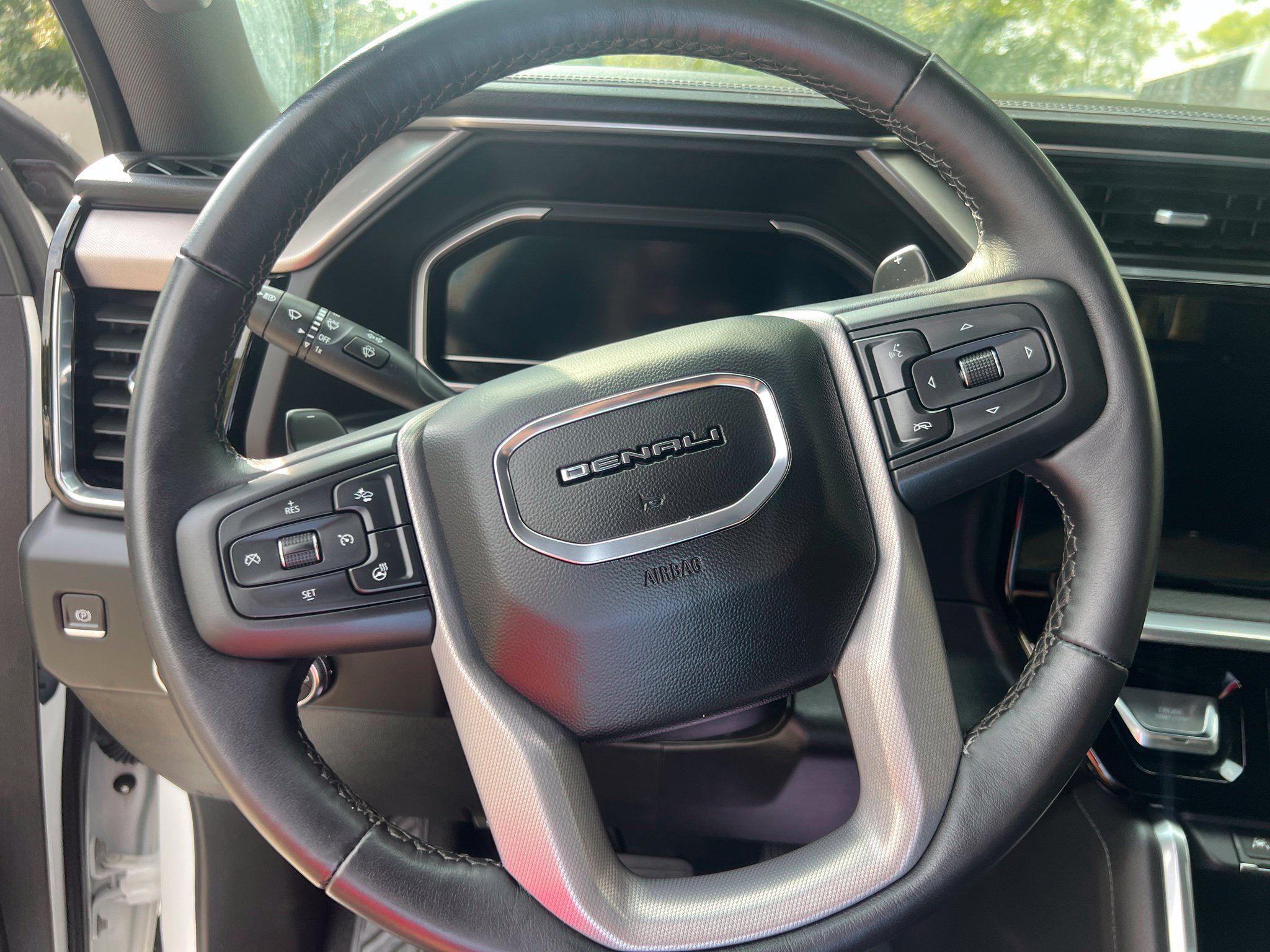 Used 2023 GMC Sierra 1500 Denali AWD/4WD image 17