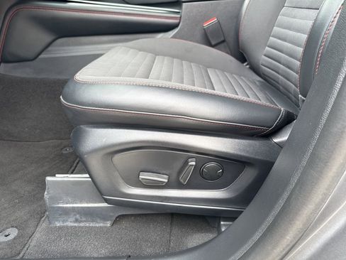 Used 2025 Ford Explorer ST-Line AWD/4WD image 14
