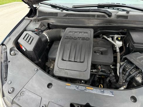 Used 2017 Chevrolet Equinox LT w/ Convenience Package FWD image 31