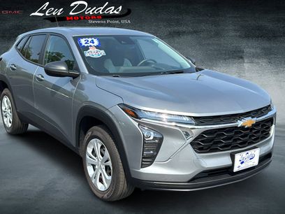 Certified 2024 Chevrolet Trax LS w/ Driver Confidence Package