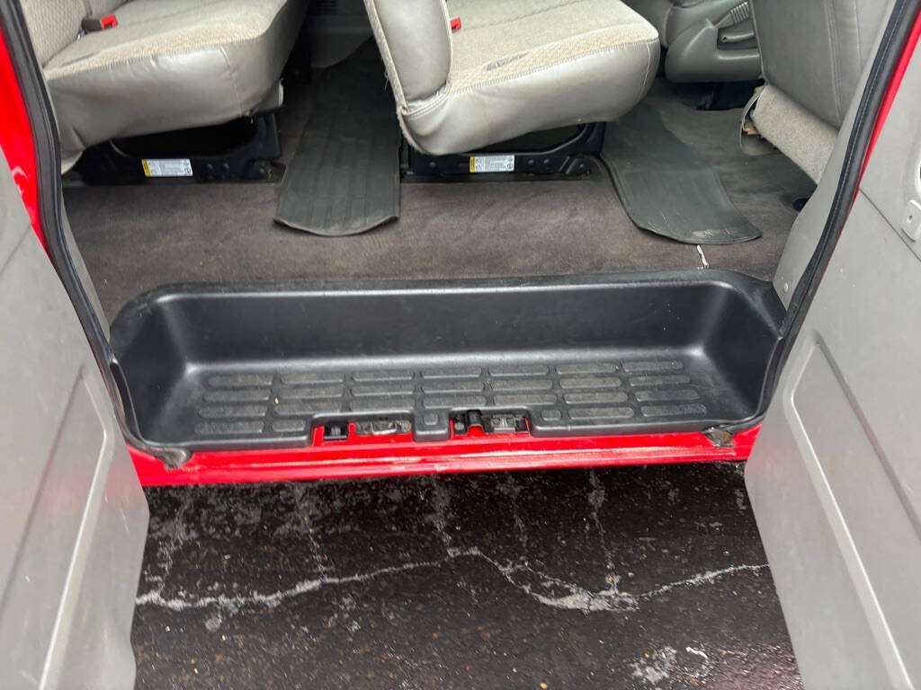 Used 2020 Chevrolet Express 3500 LS RWD image 12