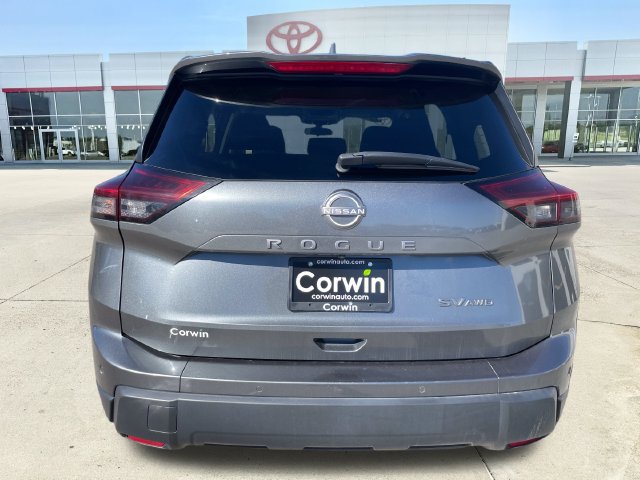 Used 2024 Nissan Rogue SV AWD/4WD image 4