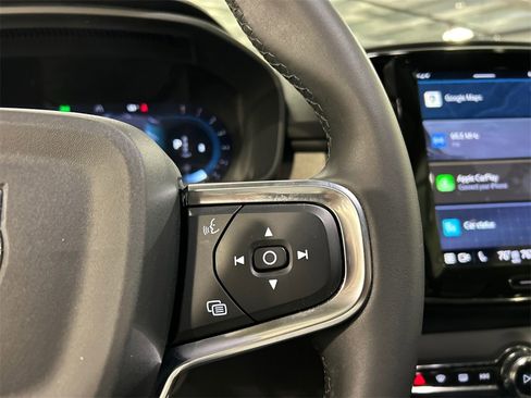 Certified 2023 Volvo XC40 B5 Plus w/ Protection Package image 14