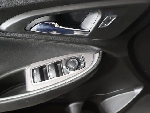 Used 2022 Chevrolet Malibu LS image 29