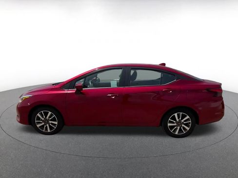 Used 2025 Nissan Versa SV FWD image 8