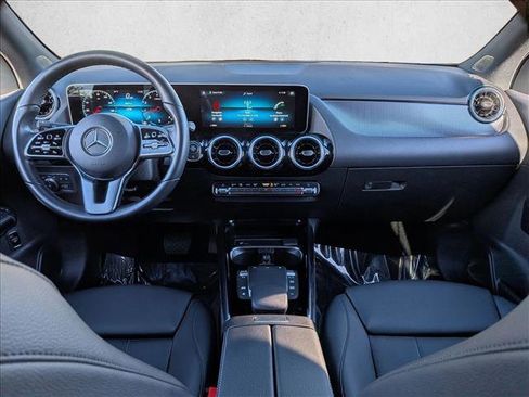 Used 2021 Mercedes-Benz GLA 250 4MATIC image 20