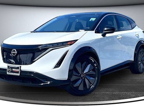 Used 2023 Nissan Ariya FWD image 3