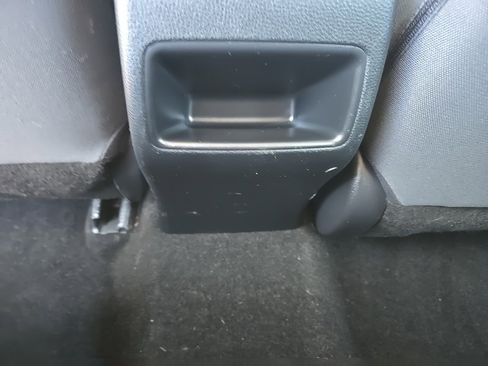 Used 2020 Toyota Corolla LE image 17