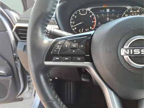 Used 2023 Nissan Altima 2.5 SV w/ SV Premium Package FWD image 16