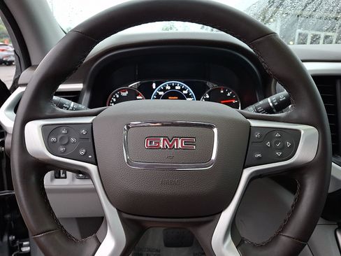 Certified 2023 GMC Acadia SLT w/ Technology Package AWD/4WD image 21