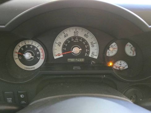 Used 2007 Toyota FJ Cruiser 4WD image 10
