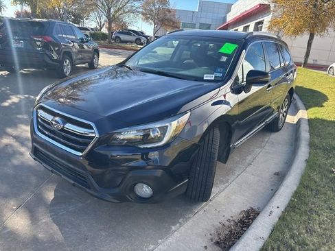 Used 2018 Subaru Outback 3.6R Touring image 6