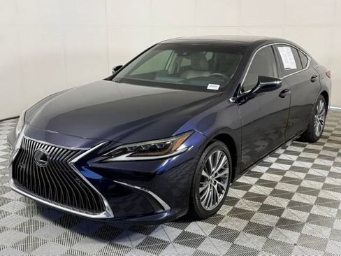 Used 2019 Lexus ES 350 w/ Accessory Package 2 FWD image 2