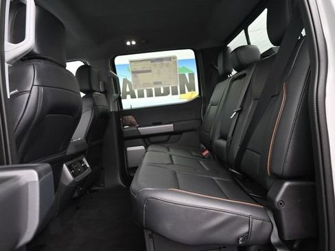 New 2026 Ford F250 Lariat w/ Black Appearance Package AWD/4WD image 18