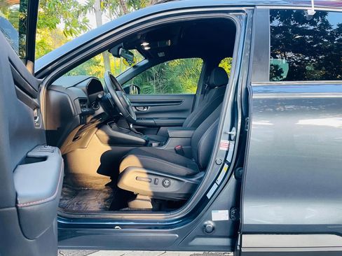 Used 2024 Honda CR-V Sport image 9