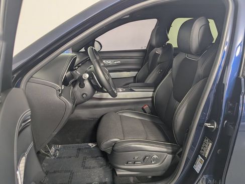 Used 2023 Genesis GV70 2.5T w/ Sport Prestige Package AWD/4WD image 13