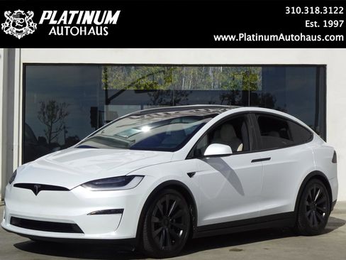Used 2023 Tesla Model X image 1