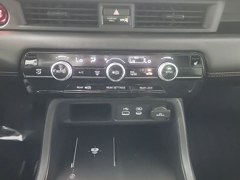 Certified 2023 Honda Pilot TrailSport image 35