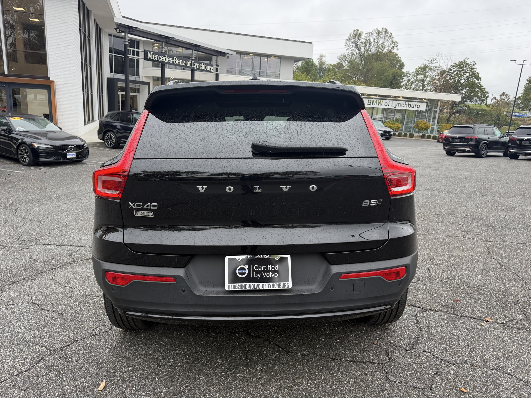Used 2026 Volvo XC40 B5 Plus AWD/4WD image 6