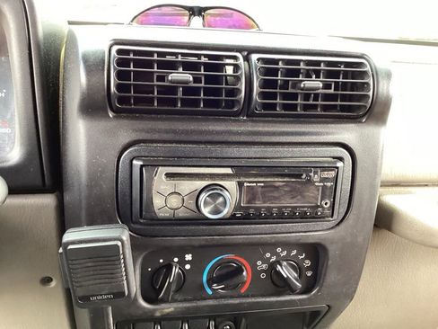 Used 2006 Jeep Wrangler X AWD/4WD image 5