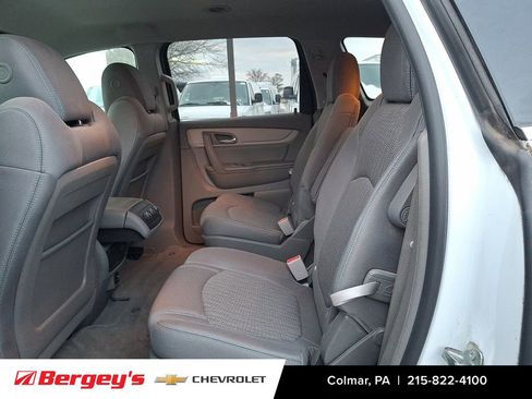 Certified 2017 Chevrolet Traverse LT w/ Style and Technology Package image 12