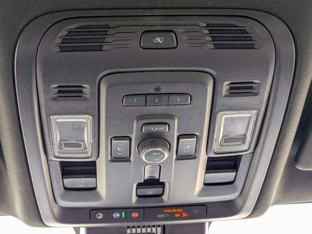 Certified 2023 GMC Yukon Denali Ultimate AWD/4WD image 32