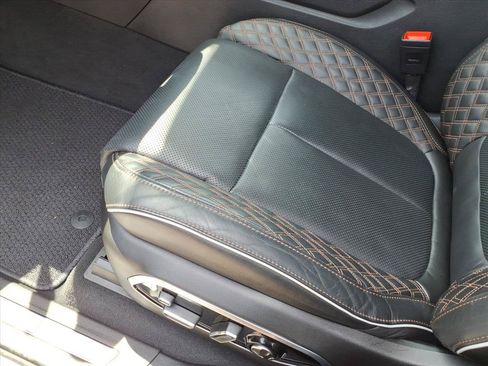 Used 2025 Jeep Grand Cherokee Summit AWD/4WD image 21
