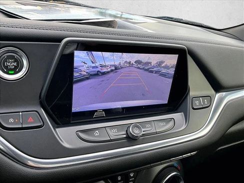 Used 2020 Chevrolet Blazer LT image 19