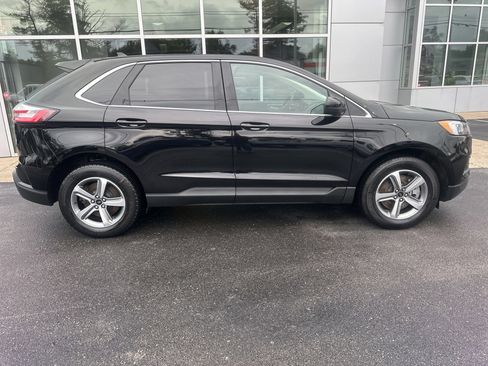 Used 2024 Ford Edge SEL w/ Convenience Package AWD/4WD image 2