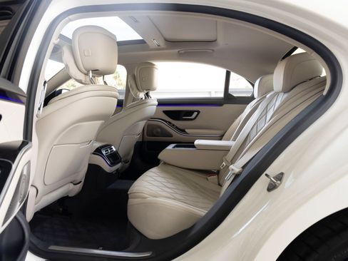 Used 2021 Mercedes-Benz S 580 4MATIC Sedan image 20