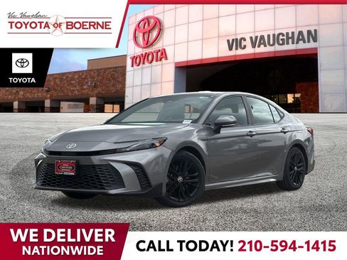 Certified 2025 Toyota Camry SE image 1